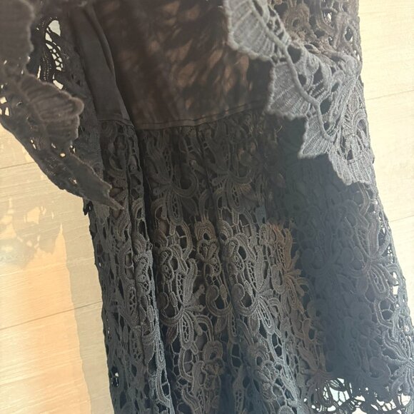 Romeo & Juliet Couture Black lace romper L - Picture 4 of 4